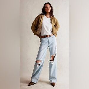 Free People Tinsley Baggy High Rise in the color Ripper (light blue) Size 29